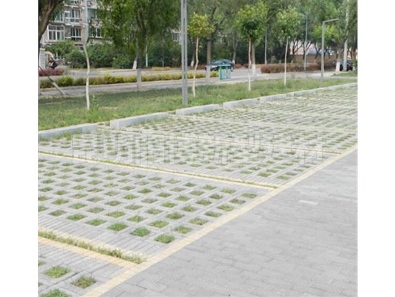 云南植草磚與人行道的協(xié)調性如何？適合鋪設在哪些地方？